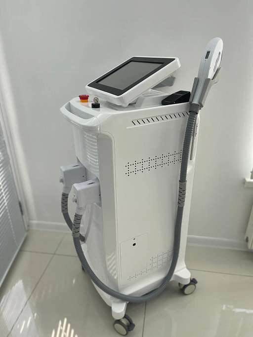 Купить Гибридный лазер (755/808/1064 + Elos) "Beauty instrument Hybrid Prof" (напольный) по цене 